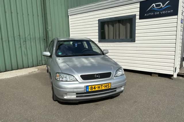 Opel Astra (2001) thumbnail 1