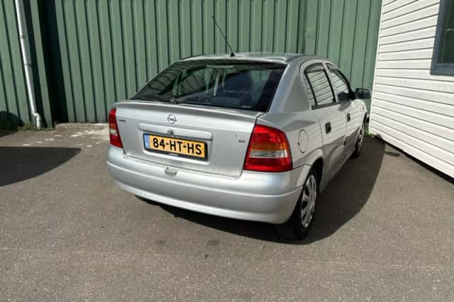 Opel Astra (2001) thumbnail 6