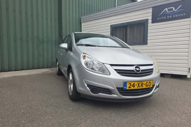 Opel Corsa (2007) thumbnail 1