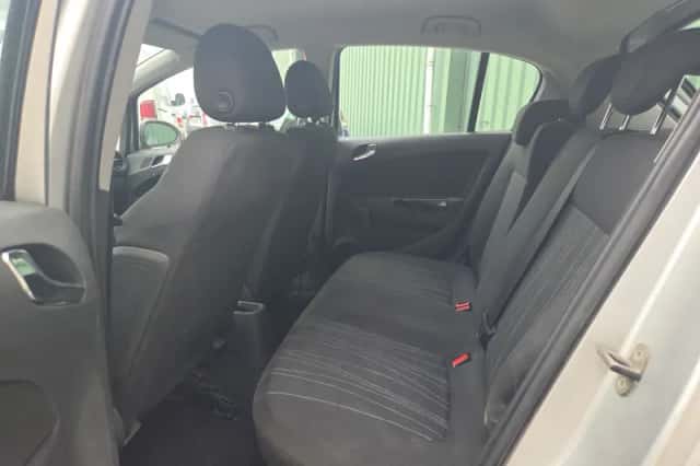 Opel Corsa (2007) thumbnail 6