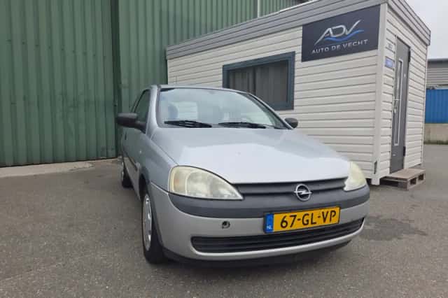 Opel Corsa (2001) thumbnail 1