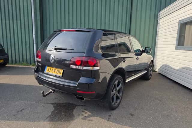 Volkswagen Touareg (2003) thumbnail 5