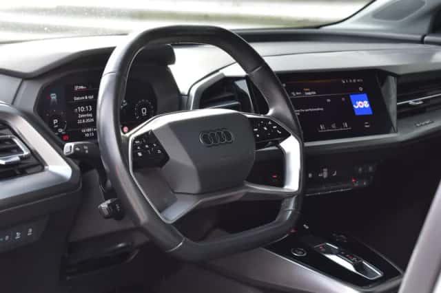 Audi Q4 e-tron (2021) thumbnail 4