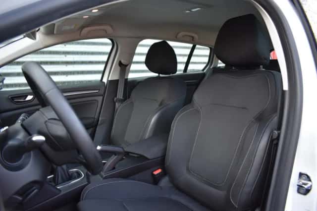 Renault Mégane (2021) thumbnail 3