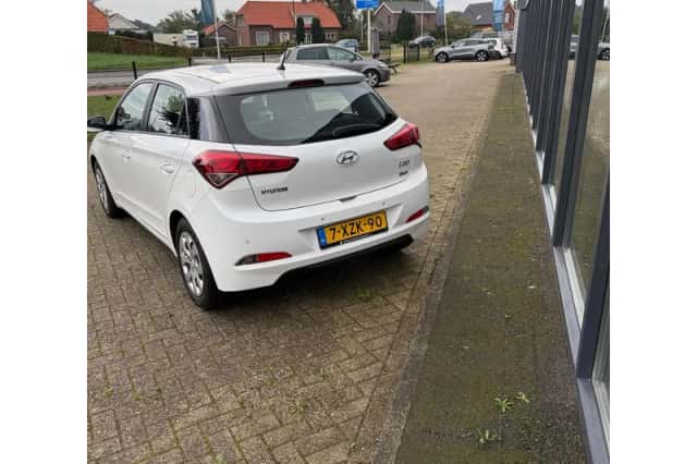 Hyundai i20 (2015) thumbnail 4