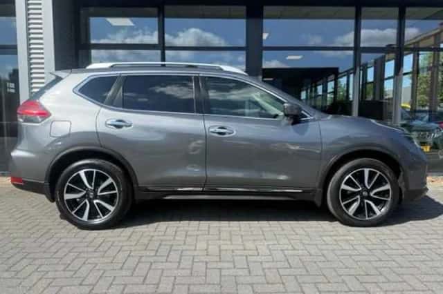Nissan X-Trail (2018) thumbnail 4