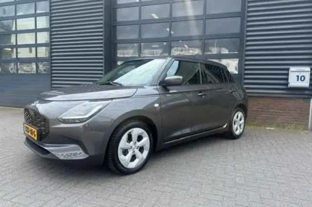 Suzuki Swift (2025) thumbnail 1