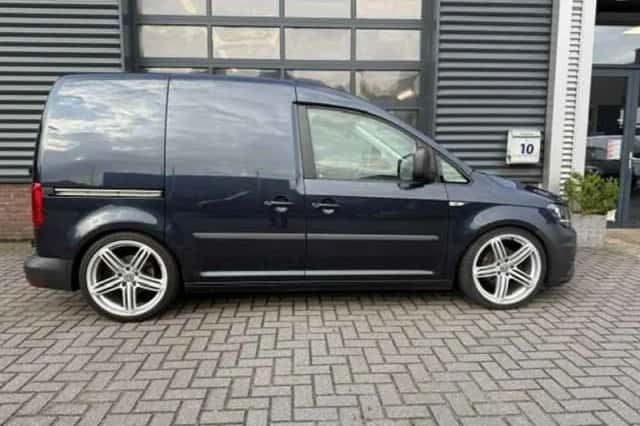 Volkswagen Caddy (2017) thumbnail 4