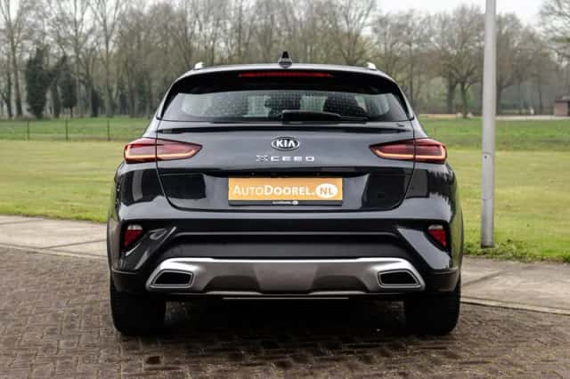 Kia XCeed (2022) thumbnail 3