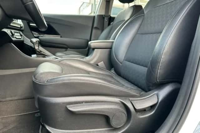 Kia Niro (2020) thumbnail 6