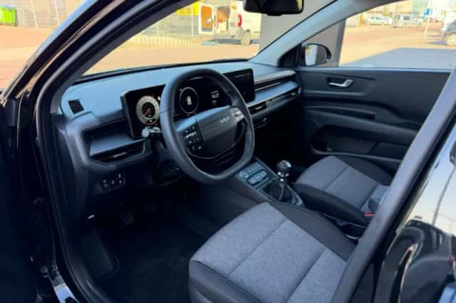 Kia Stonic (2026) thumbnail 4