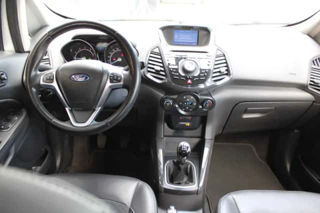 Ford EcoSport (2017) thumbnail 6