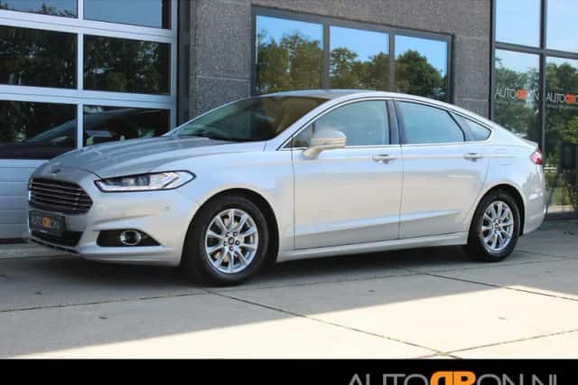 Ford Mondeo (2017) thumbnail 1