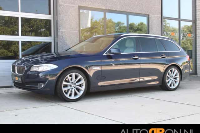 BMW 5-Serie (2011) thumbnail 1
