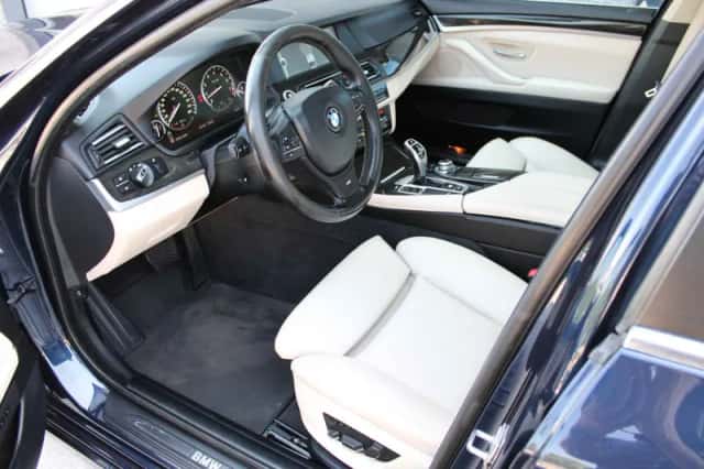 BMW 5-Serie (2011) thumbnail 6