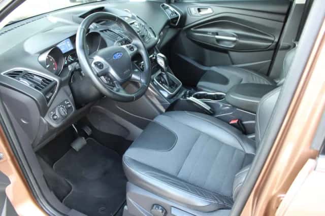 Ford Kuga (2013) thumbnail 6