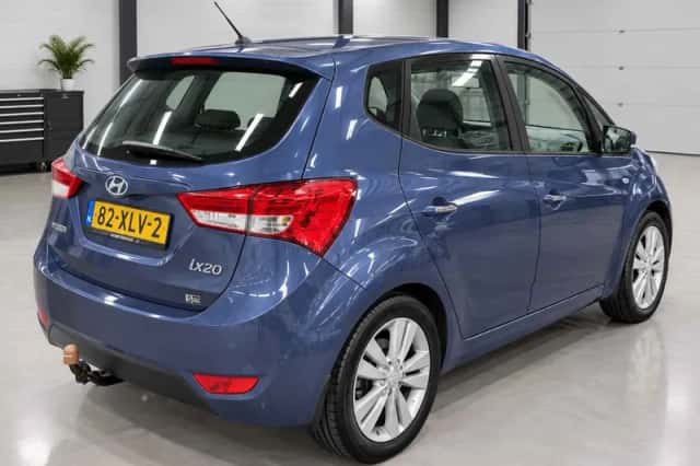 Hyundai ix20 (2012) thumbnail 3
