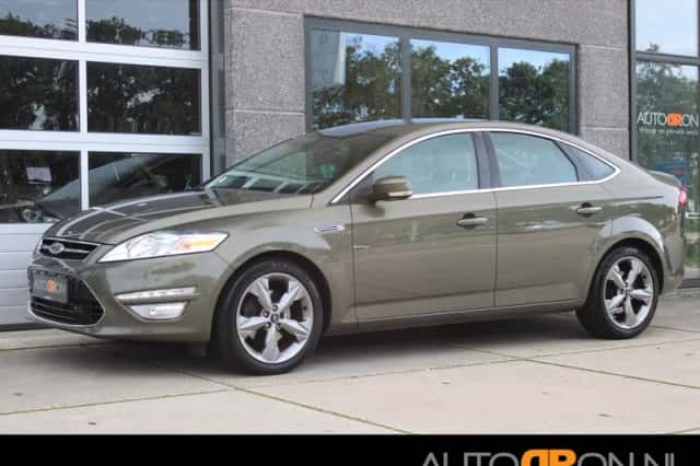 Ford Mondeo (2011) thumbnail 1