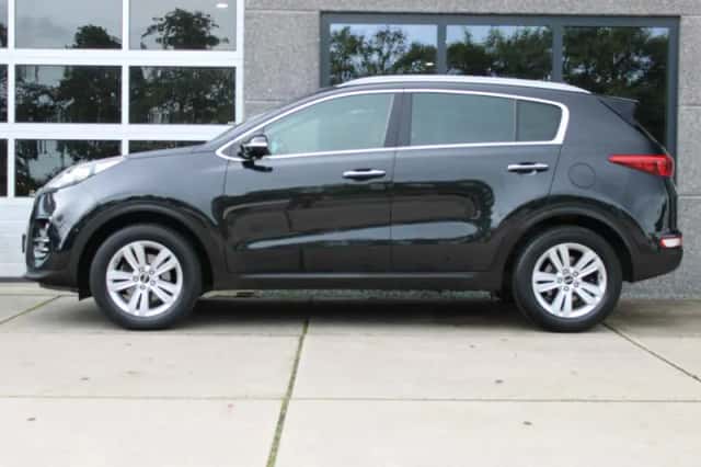 Kia Sportage (2016) thumbnail 4