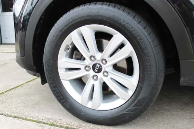 Kia Sportage (2016) thumbnail 5