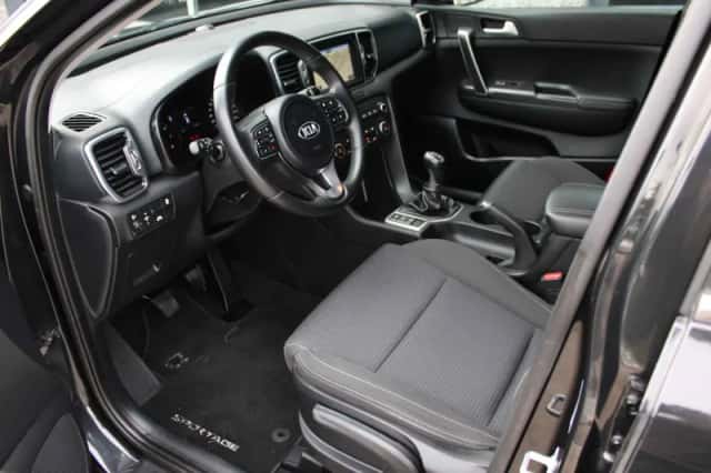Kia Sportage (2016) thumbnail 6