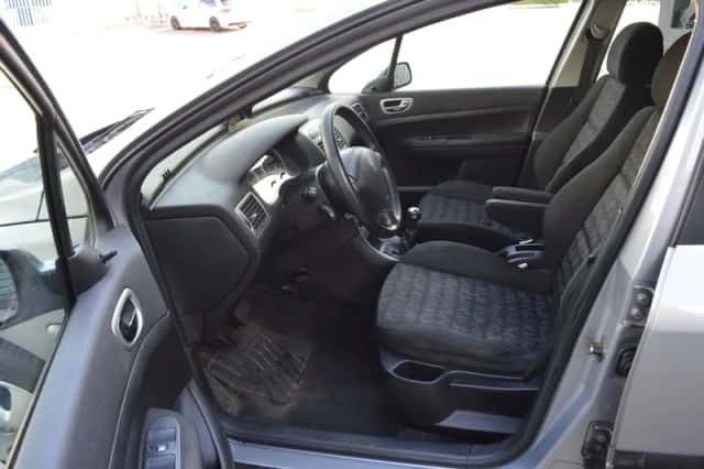 Peugeot 307 (2003) thumbnail 6