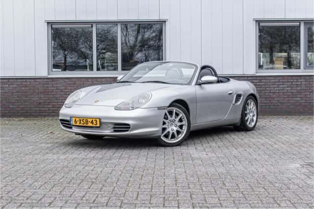 Porsche Boxster (2004) thumbnail 1