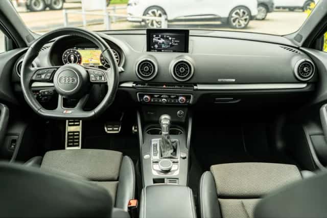 Audi A3 (2020) thumbnail 2