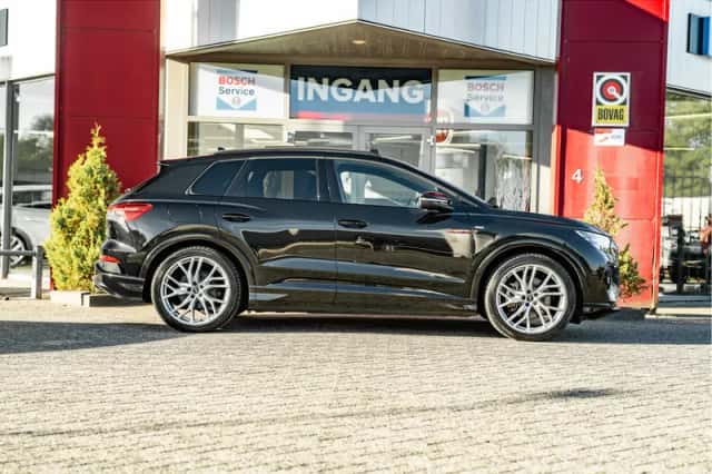 Audi Q4 e-tron (2021) thumbnail 6