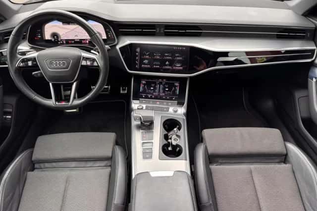 Audi A6 (2022) thumbnail 2