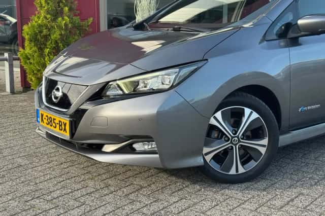 Nissan Leaf (2019) thumbnail 4