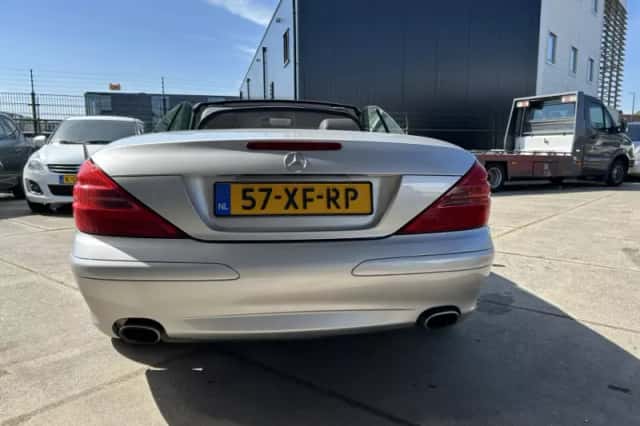 Mercedes-Benz SL-Klasse (2005) thumbnail 5