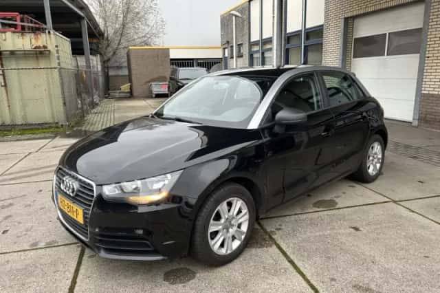 Audi A1 (2013) thumbnail 1