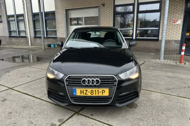 Audi A1 (2013) thumbnail 2