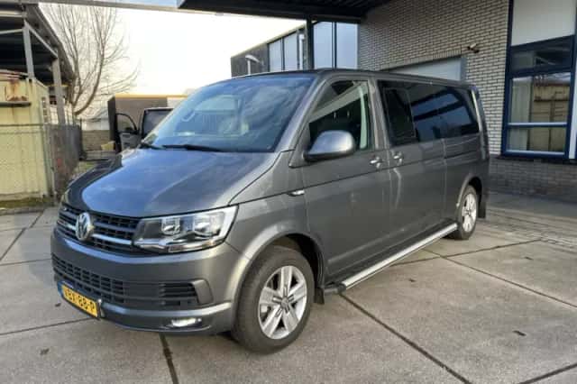 Volkswagen Transporter (2019) thumbnail 1