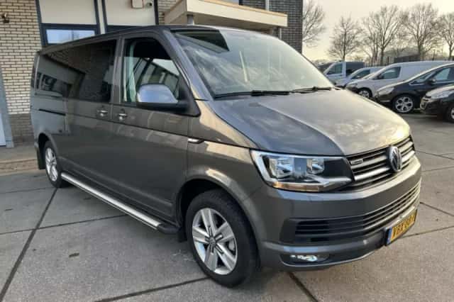 Volkswagen Transporter (2019) thumbnail 3