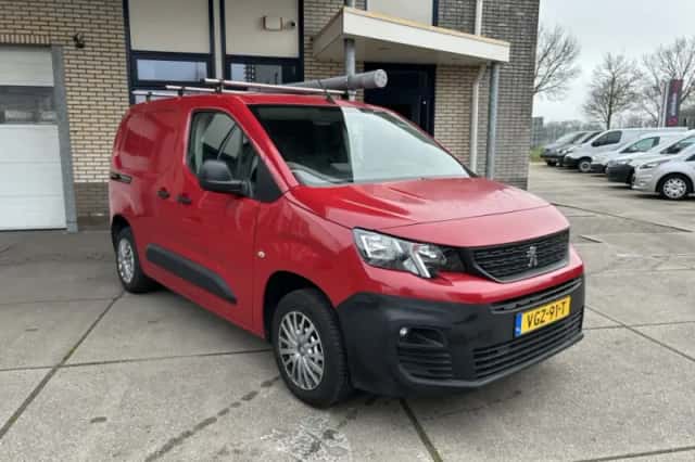 Peugeot Partner (2020) thumbnail 1