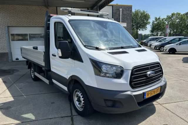 Ford Transit (2016) thumbnail 1