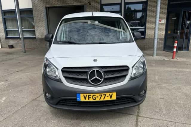 Mercedes-Benz Citan (2020) thumbnail 2