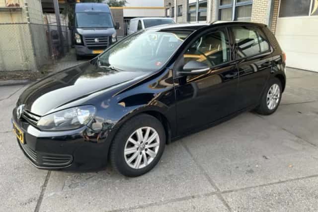 Volkswagen Golf (2012) thumbnail 1