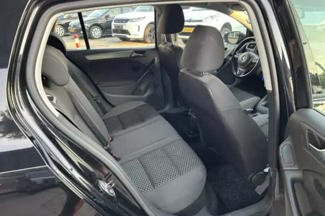 Volkswagen Golf (2012) thumbnail 5