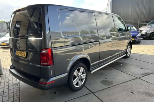Volkswagen Transporter (2017) thumbnail 5