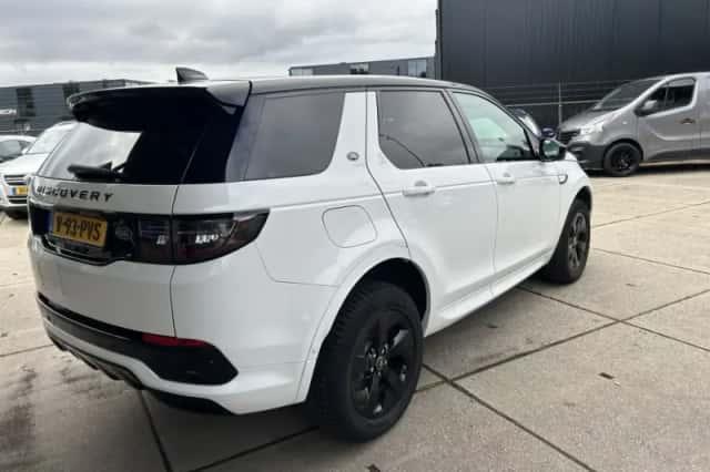 Land Rover Discovery Sport (2021) thumbnail 4