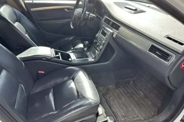 Volvo V70 (2008) thumbnail 4