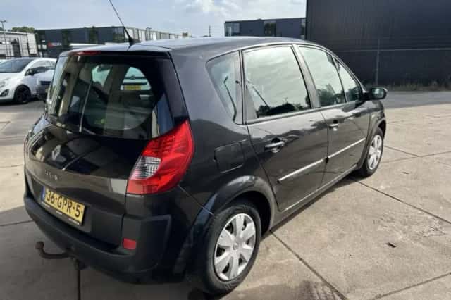 Renault Scénic (2008) thumbnail 6