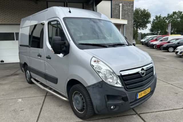 Opel Movano (2016) thumbnail 1