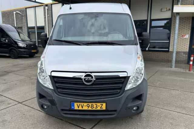 Opel Movano (2016) thumbnail 2