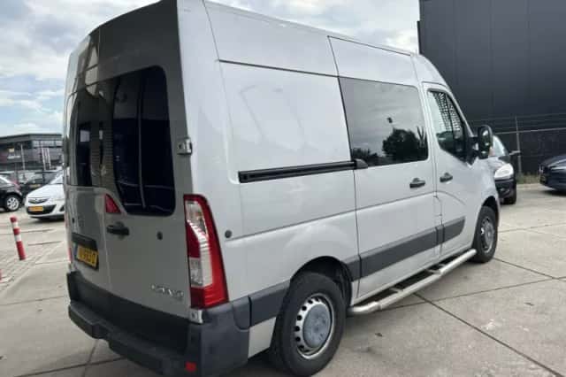 Opel Movano (2016) thumbnail 4
