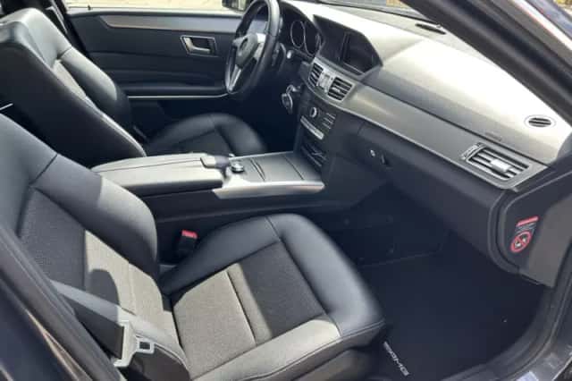 Mercedes-Benz E-Klasse (2015) thumbnail 4
