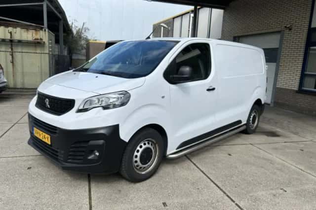 Peugeot Expert (2022) thumbnail 1